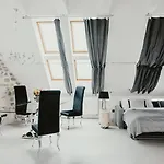 Apartmán Coco Chanel Boutique By Goodnite Cz
