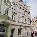 Coco Chanel Boutique By Goodnite Cz * Brno