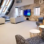 Coco Chanel Boutique By Goodnite Cz * Brno