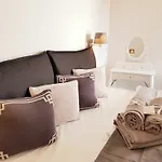 Coco Chanel Boutique By Goodnite Cz * Brno
