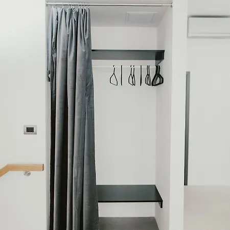 Apartment Coco Chanel Boutique By Goodnite Cz *