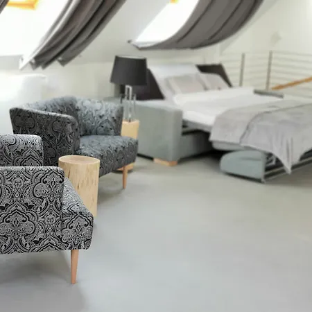 Coco Chanel Boutique By Goodnite Cz * Brno