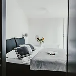 Coco Chanel Boutique By Goodnite Cz Apartamento Brno