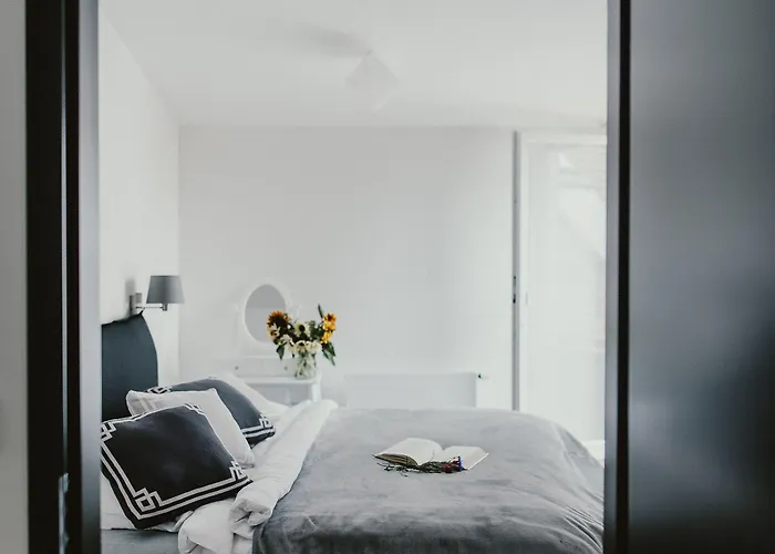 Coco Chanel Boutique By Goodnite Cz Apartamento *