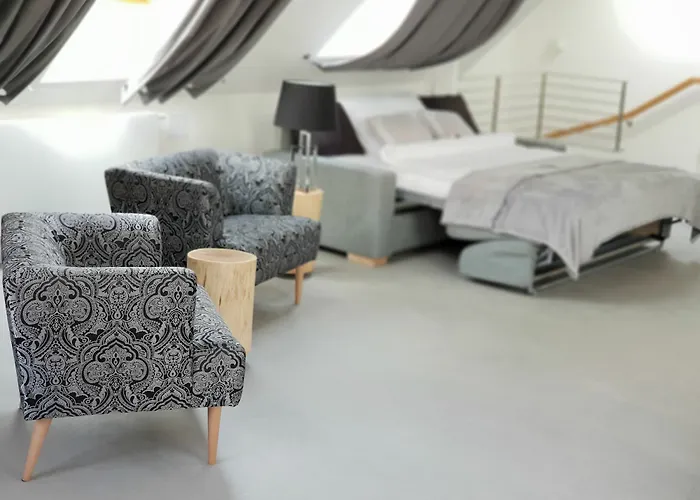 Coco Chanel Boutique By Goodnite Cz * Brno