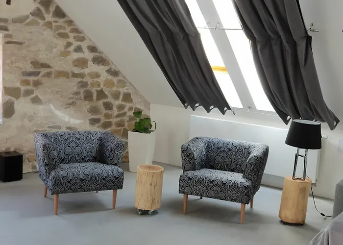 Coco Chanel Boutique By Goodnite Cz Apartamento